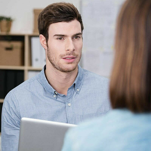 Muss man den Lebenslauf bei einer Online-Bewerbung unterschreiben oder