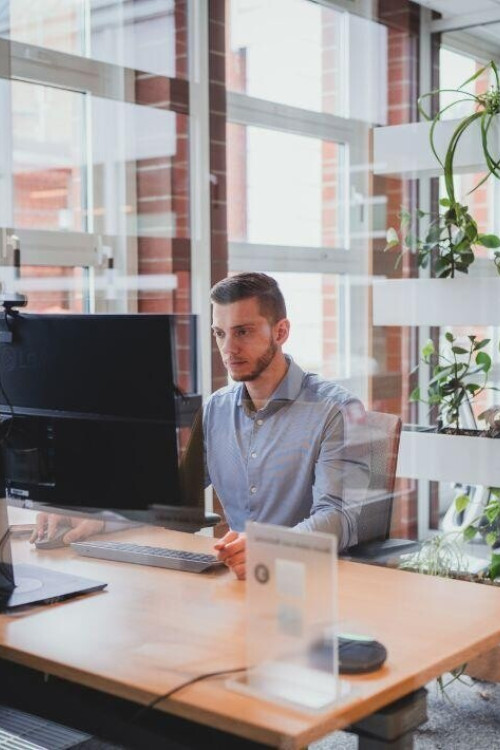 1759399430_AXA_als_Arbeitgeber_Arbeitswelt_bei__AXA__Home_Office_und_New_Work