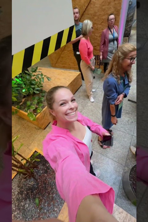 AXA Konzern AG Youtube5_2023