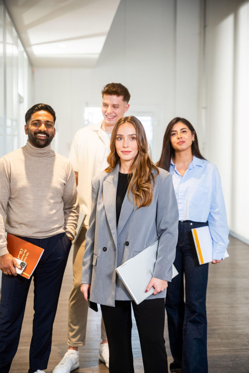 1756378149_2Lindt_Employer_Branding_39