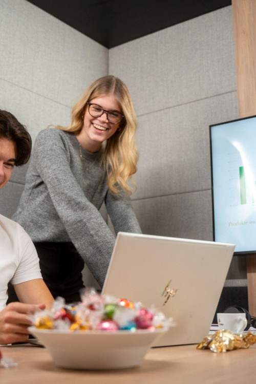 1756378149_Lindt_Employer_Branding_112