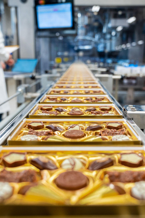 1756378149_Lindt_Employer_Branding_85