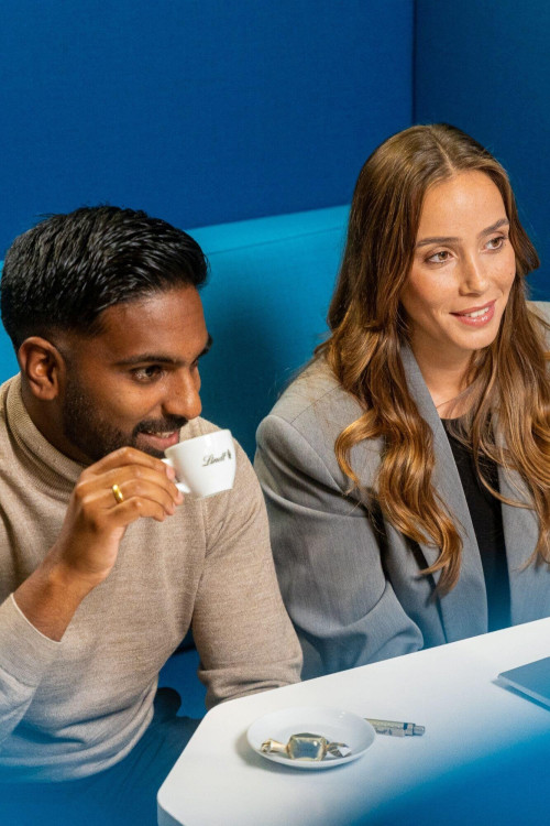 1756378527_Lindt_Employer_Branding_57