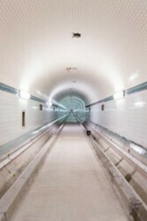 1716551954_St__Pauli_Elbtunnel