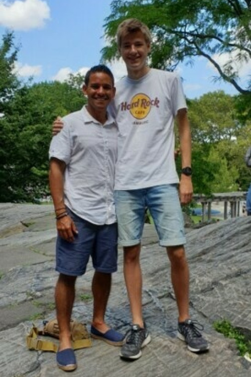 1716804522_Niclas_und_sein_Spender_Raymond_August2019