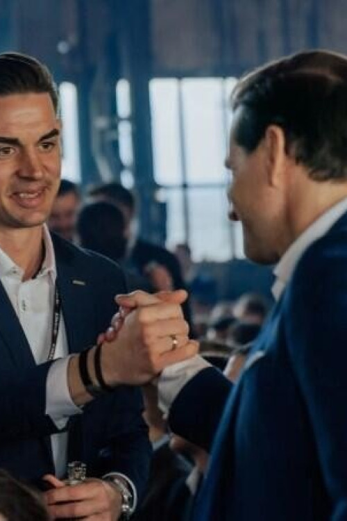 1760952239_Handshake