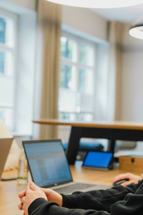 1744112462__A2A0262-min_1_11zon