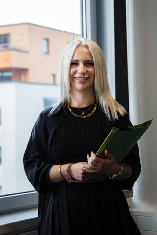 1743751220_GinaMarie