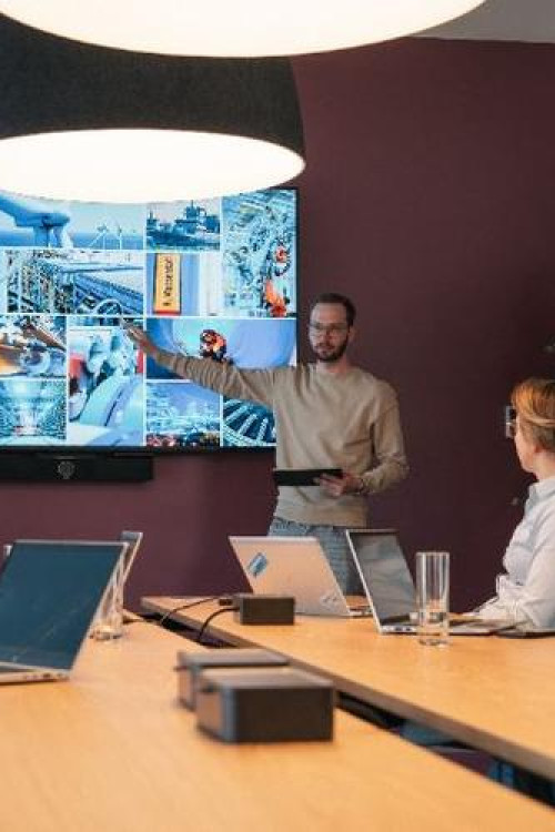 1758879372_enerated_image